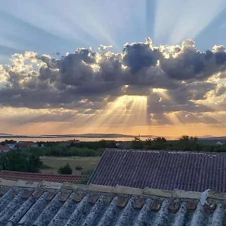 Apartman Rafin Dvor Vrsi