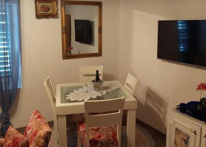 Apartament Rafin Dvor